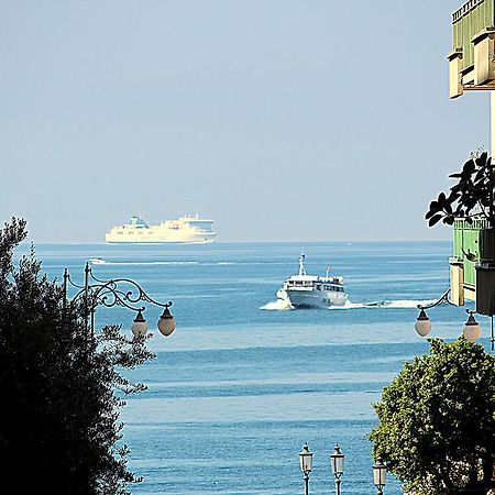 Casa Vacanze Velia Salerno Zewnętrze zdjęcie